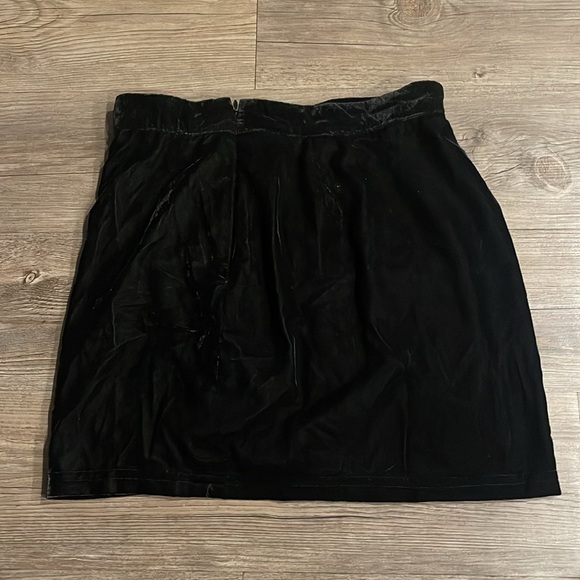 Free People Black Velvet Vivienne Mini Skirt - Picture 8 of 11